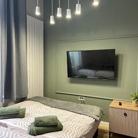 2 Apartment *